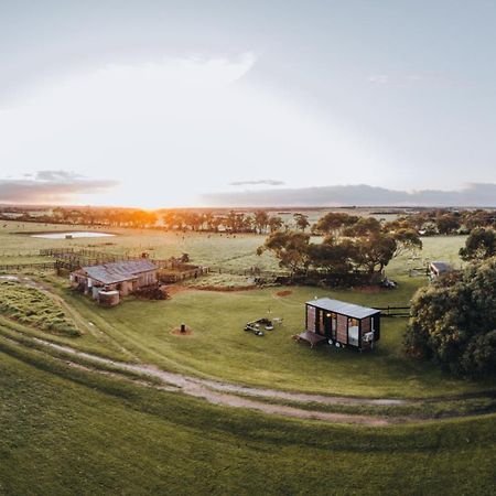 Вилла Bush Retreat 1 By Tiny Away Alberton West Экстерьер фото
